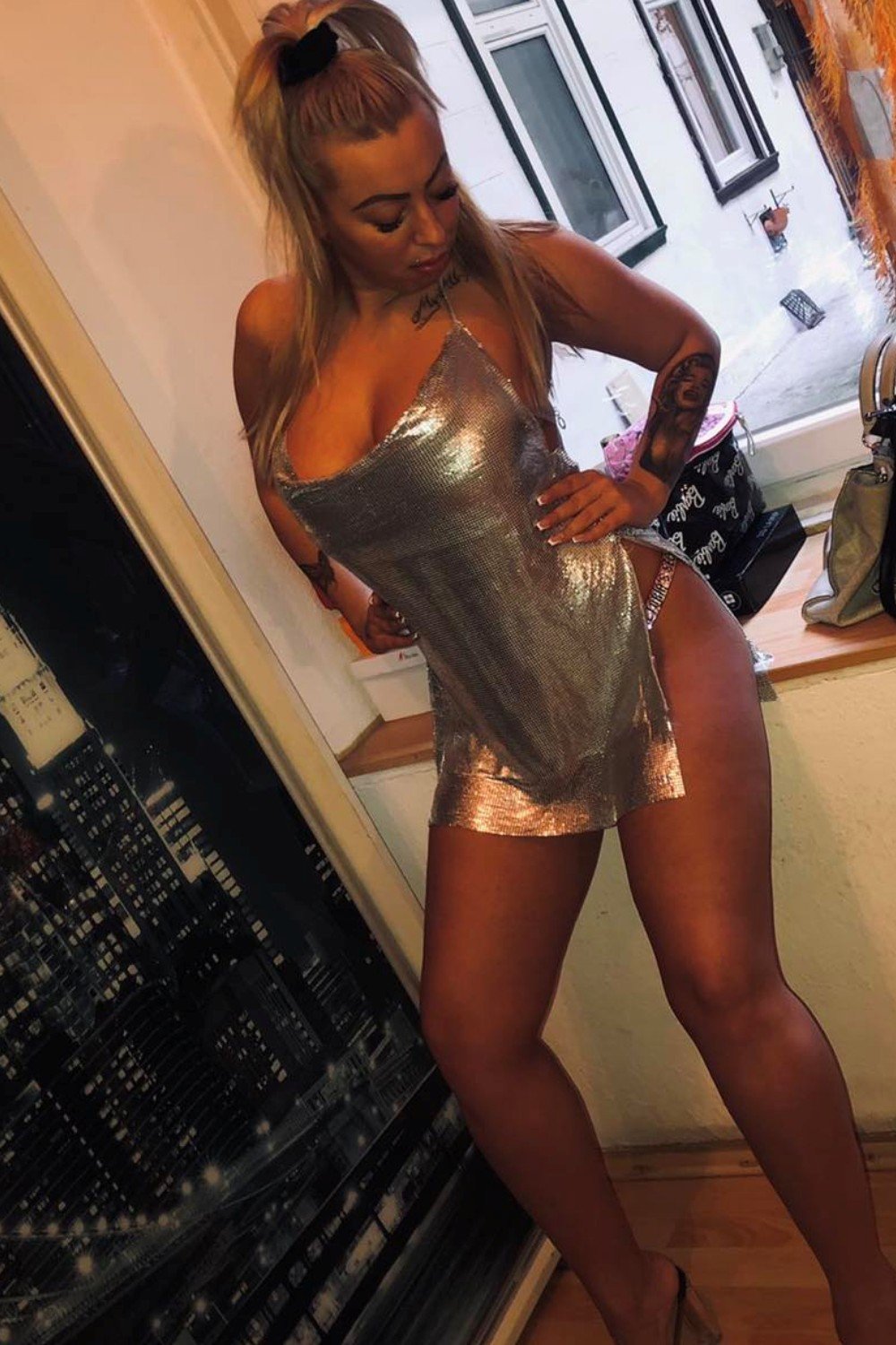Ella: Escort szexpartner Budapesten és környékén meglátogat.